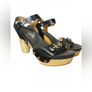 Flogg Fantastic Black patent leather heel sandals size 8